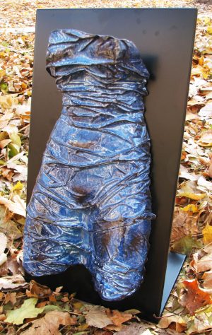 Пенчо Добрев / Нощ, 2012г., глазирана керамика, 54x31x29см